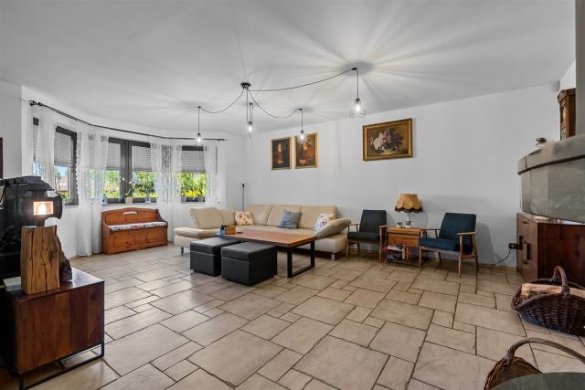 dom wolnostojący, 5 pokoi Pisarzowice. Zdjęcie 10