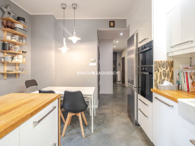 Mieszkanie 3-pokojowe Kraków Salwator, ul. Królowej Jadwigi. Zdjęcie 4