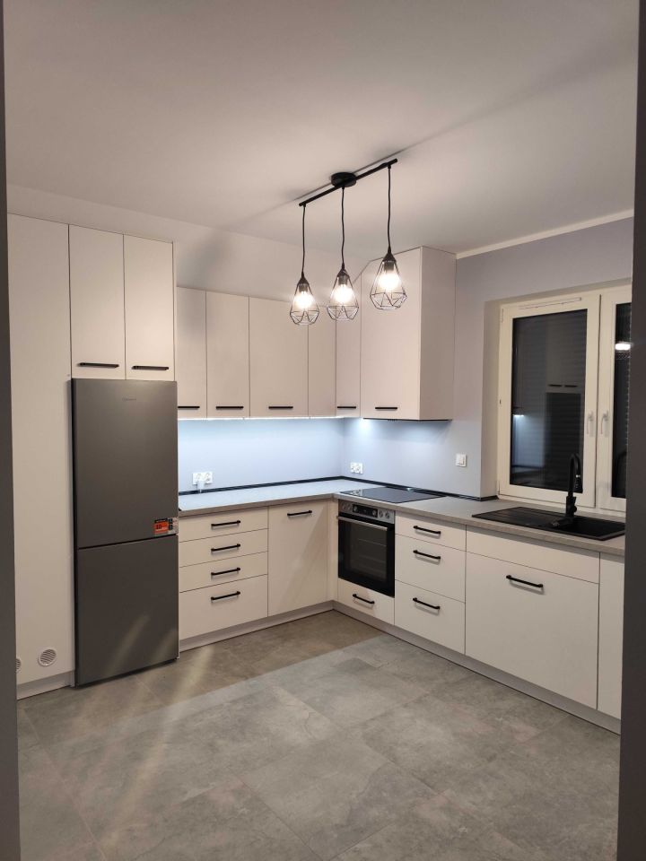 Mieszkanie 3-pokojowe Wiry. Zdjęcie 5