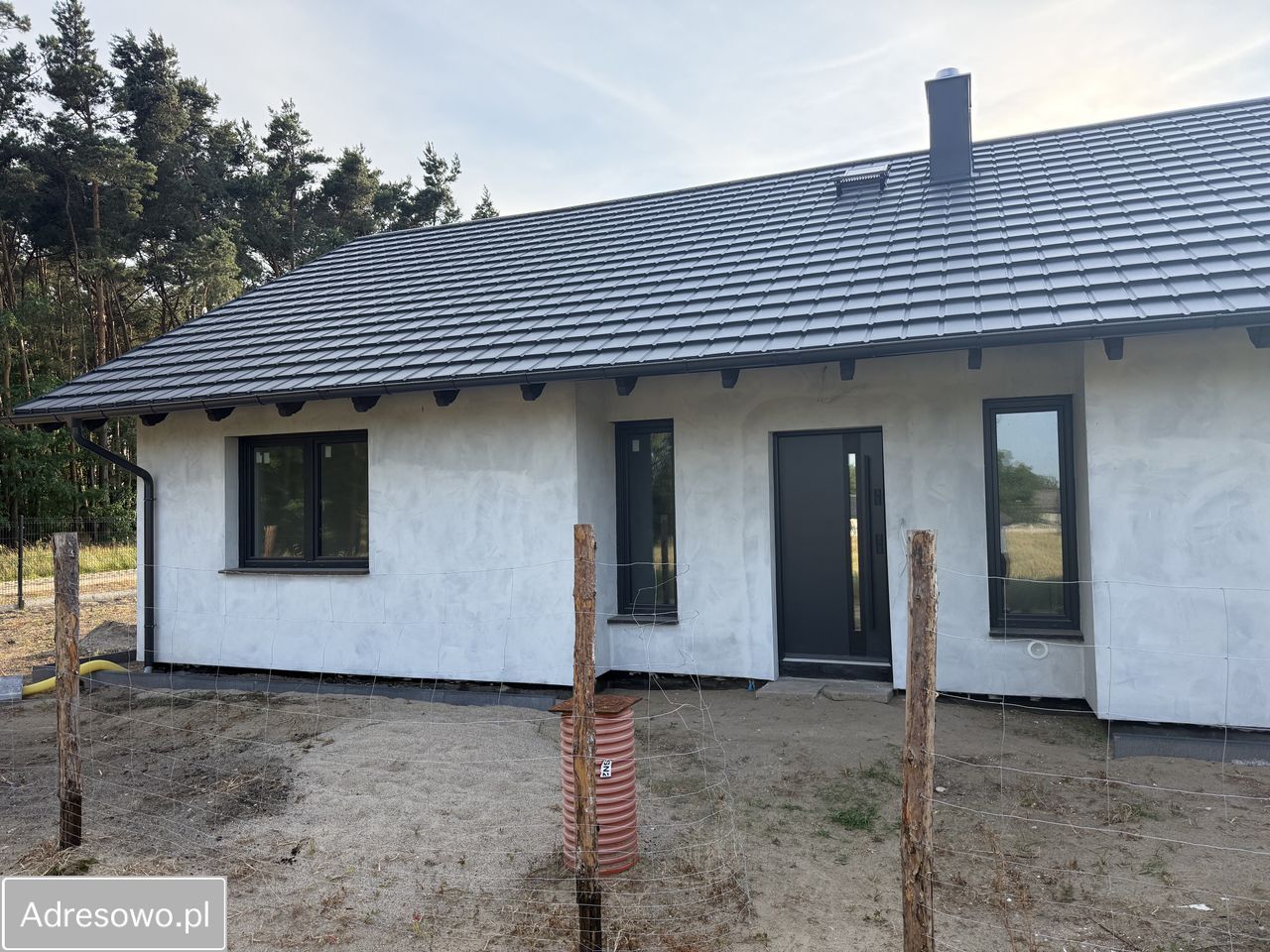 dom wolnostojący, 4 pokoje Nowa Wieś Zbąska. Zdjęcie 3