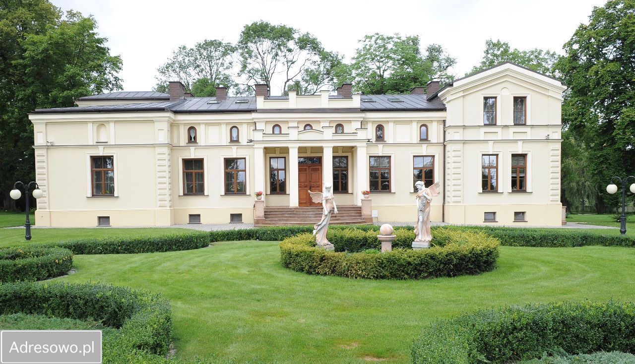 dworek, 10 pokoi Cieszanowice
