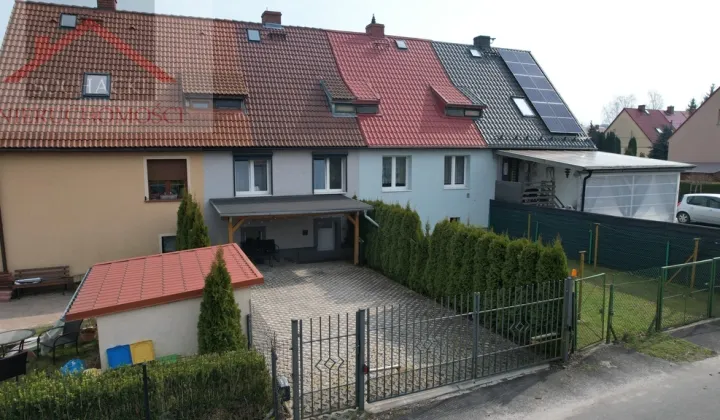 dom szeregowy, 2 pokoje Zaręba, ul. Osiedlowa