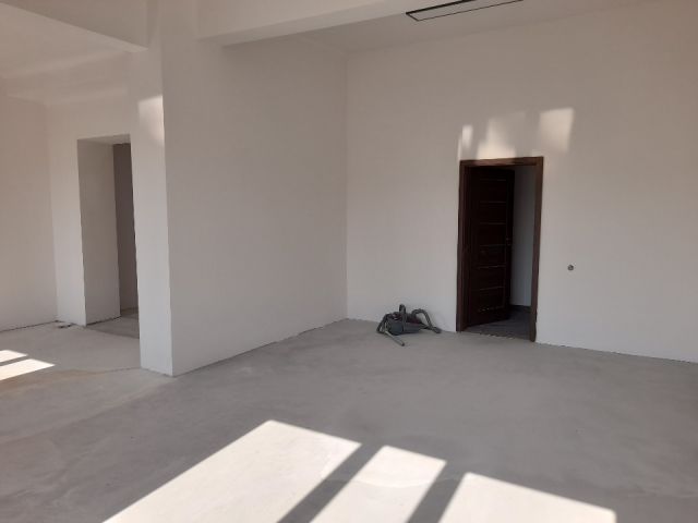 Biuro Milanówek, ul. Królewska. Zdjęcie 4