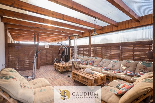 dom wolnostojący, 15 pokoi Rewa. Zdjęcie 19