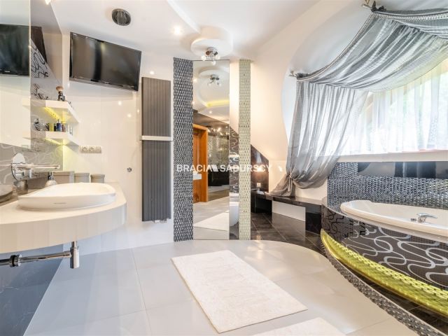 dom wolnostojący, 5 pokoi Myślenice Zarabie, ul. Bukowa. Zdjęcie 10