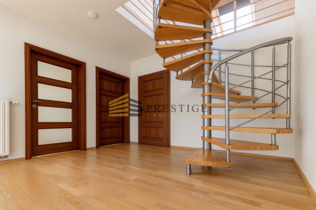 dom szeregowy, 5 pokoi Bielawa, ul. Warszawska. Zdjęcie 3