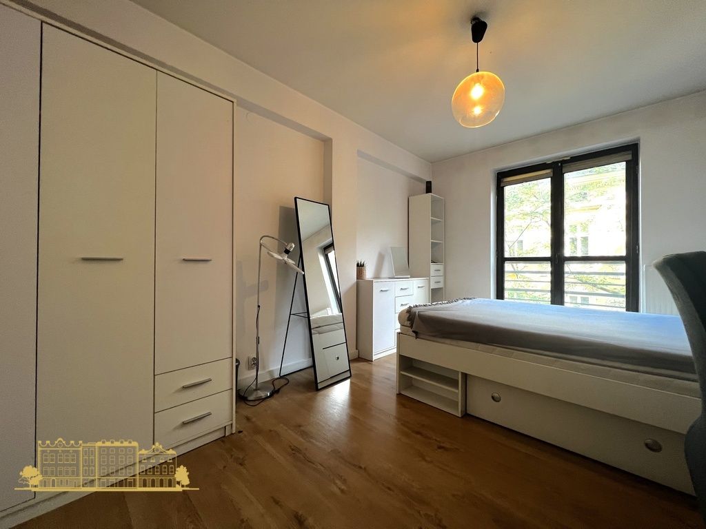 Mieszkanie 3-pokojowe Kraków, ul. gen. Józefa Dwernickiego. Zdjęcie 4