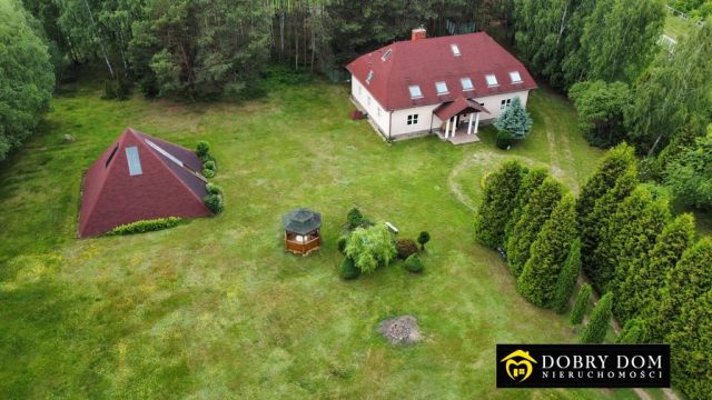 dom wolnostojący, 11 pokoi Kaniuki. Zdjęcie 37