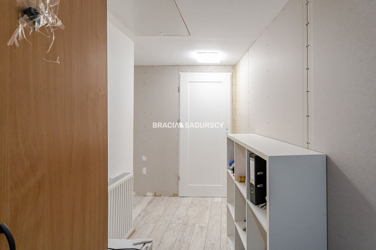 bliźniak, 5 pokoi Libertów, ul. Sportowców. Zdjęcie 13