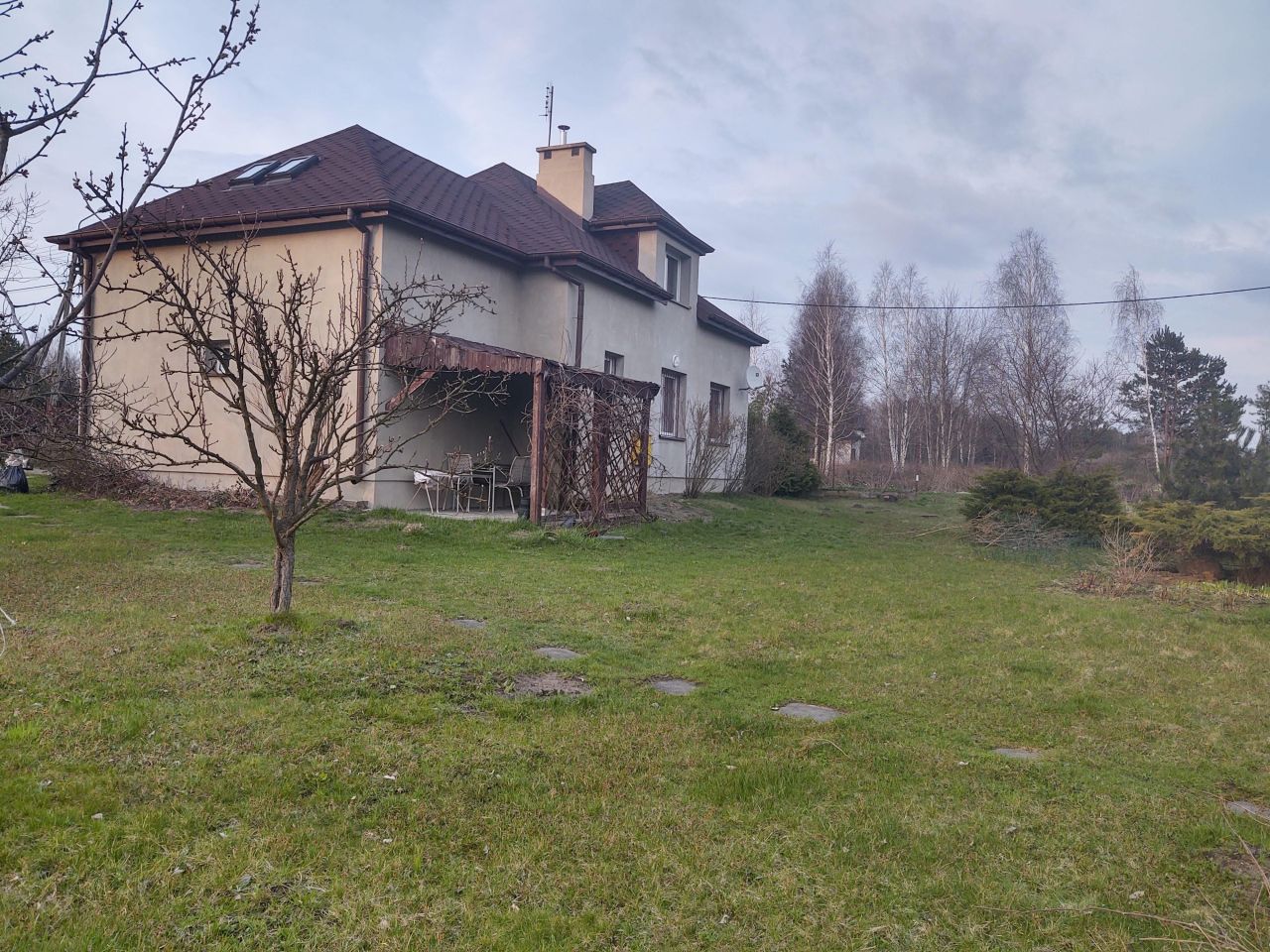 dom wolnostojący, 4 pokoje Osieck, Lrólowej Bony. Zdjęcie 2