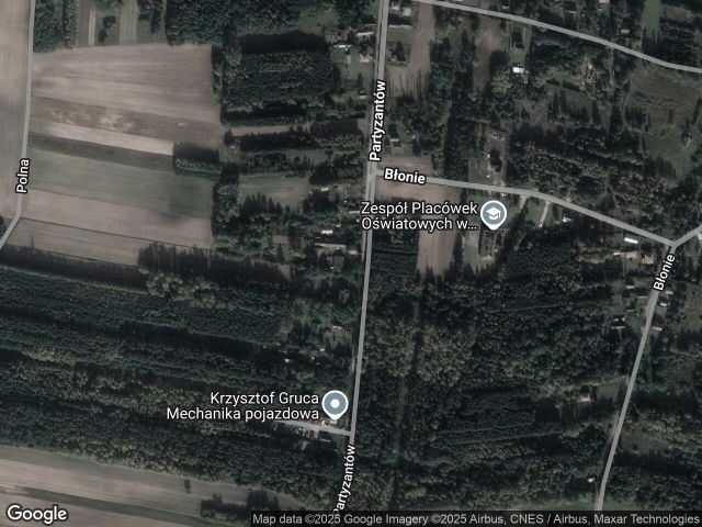 dom wolnostojący, 9 pokoi Chlewice, ul. Partyzantów. Zdjęcie 1