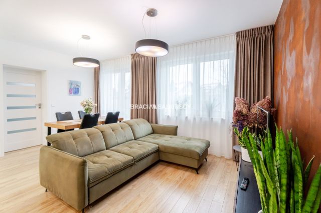 Mieszkanie 4-pokojowe Modlniczka, ul. Kasztanowa. Zdjęcie 2