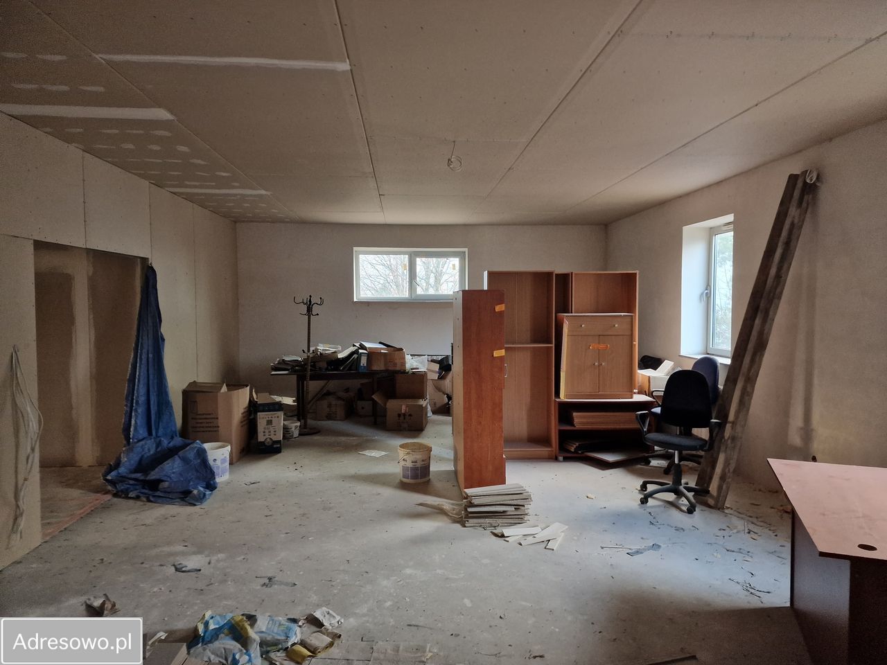 dom wolnostojący, 4 pokoje Hrud. Zdjęcie 10