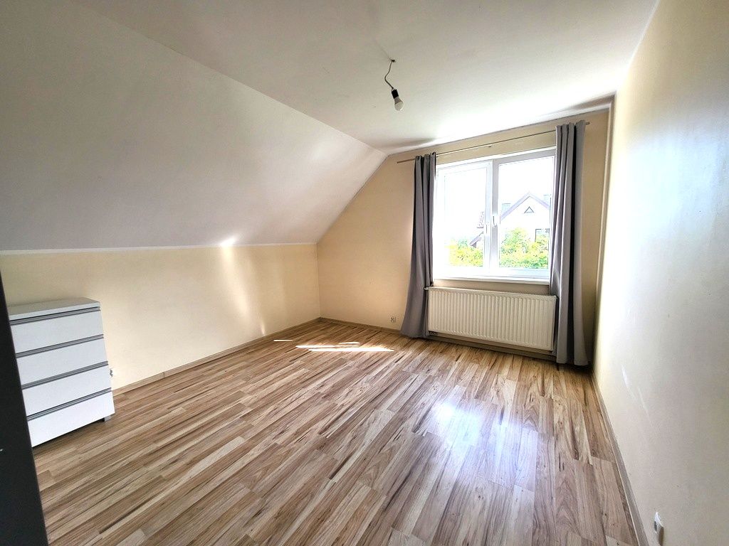 dom wolnostojący, 5 pokoi Poniatowice. Zdjęcie 15