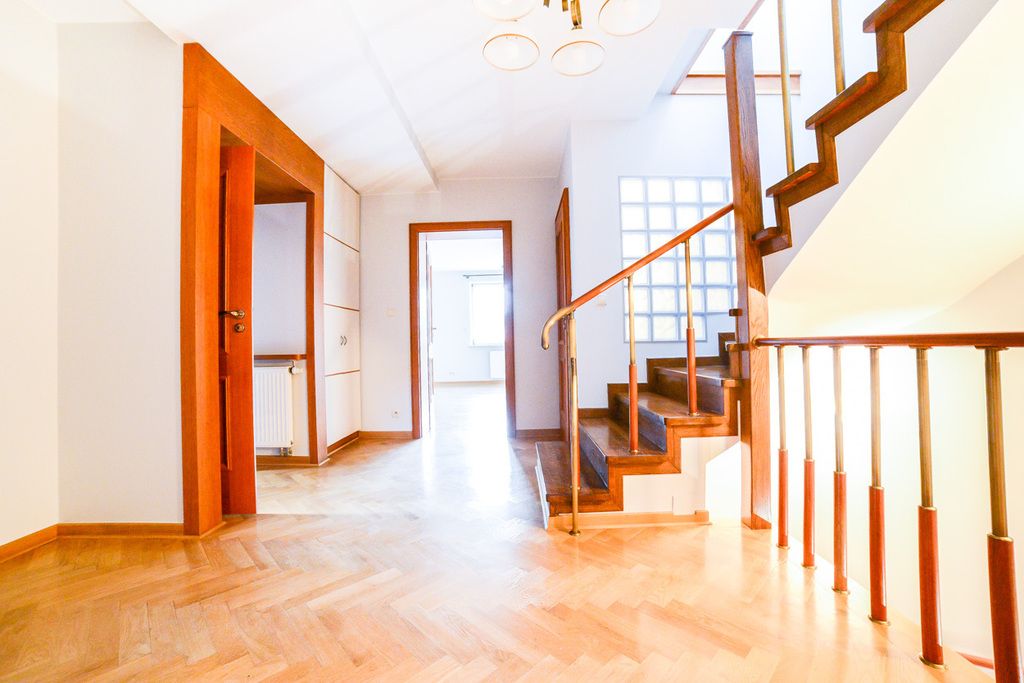 bliźniak, 8 pokoi Komorów, ul. Szmaragdowa. Zdjęcie 12