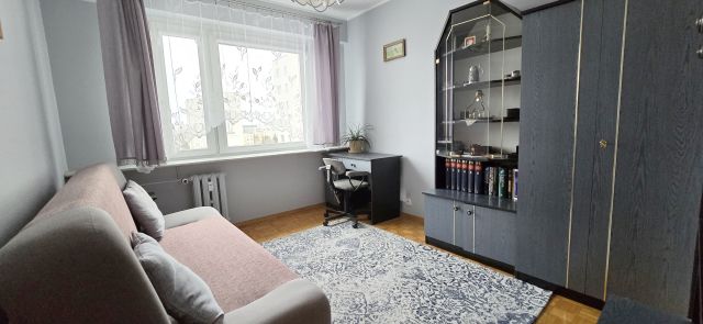 Mieszkanie 3-pokojowe Toruń Na Skarpie, ul. Ludwika Ślaskiego. Zdjęcie 7