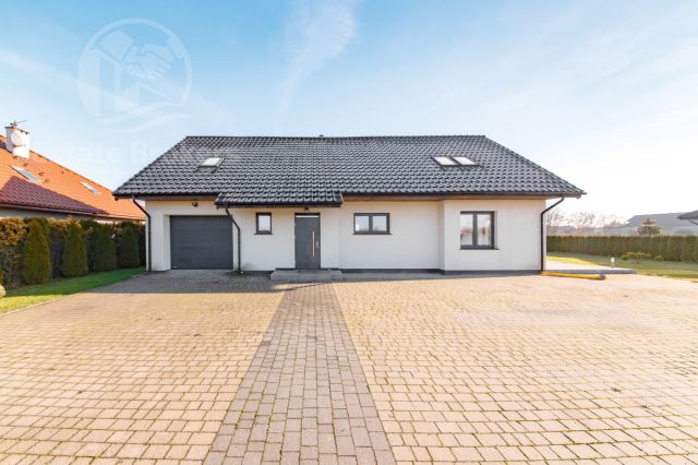 dom wolnostojący, 5 pokoi Mnichowice, ul. Wierzbowa. Zdjęcie 1