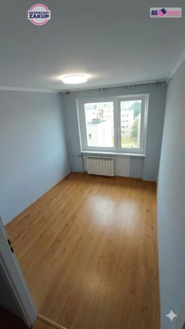 Mieszkanie 3-pokojowe Bytów, ul. Zwycięstwa. Zdjęcie 3