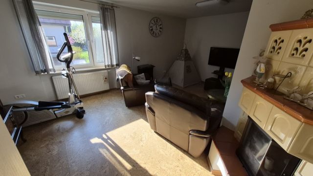 dom wolnostojący, 8 pokoi Opole Winów, pl. Róż. Zdjęcie 4