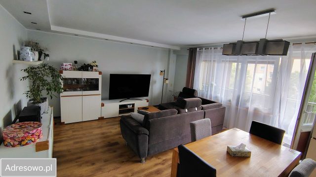 Mieszkanie 4-pokojowe Zgierz, ul. Tadeusza Boya-Żeleńskiego. Zdjęcie 1