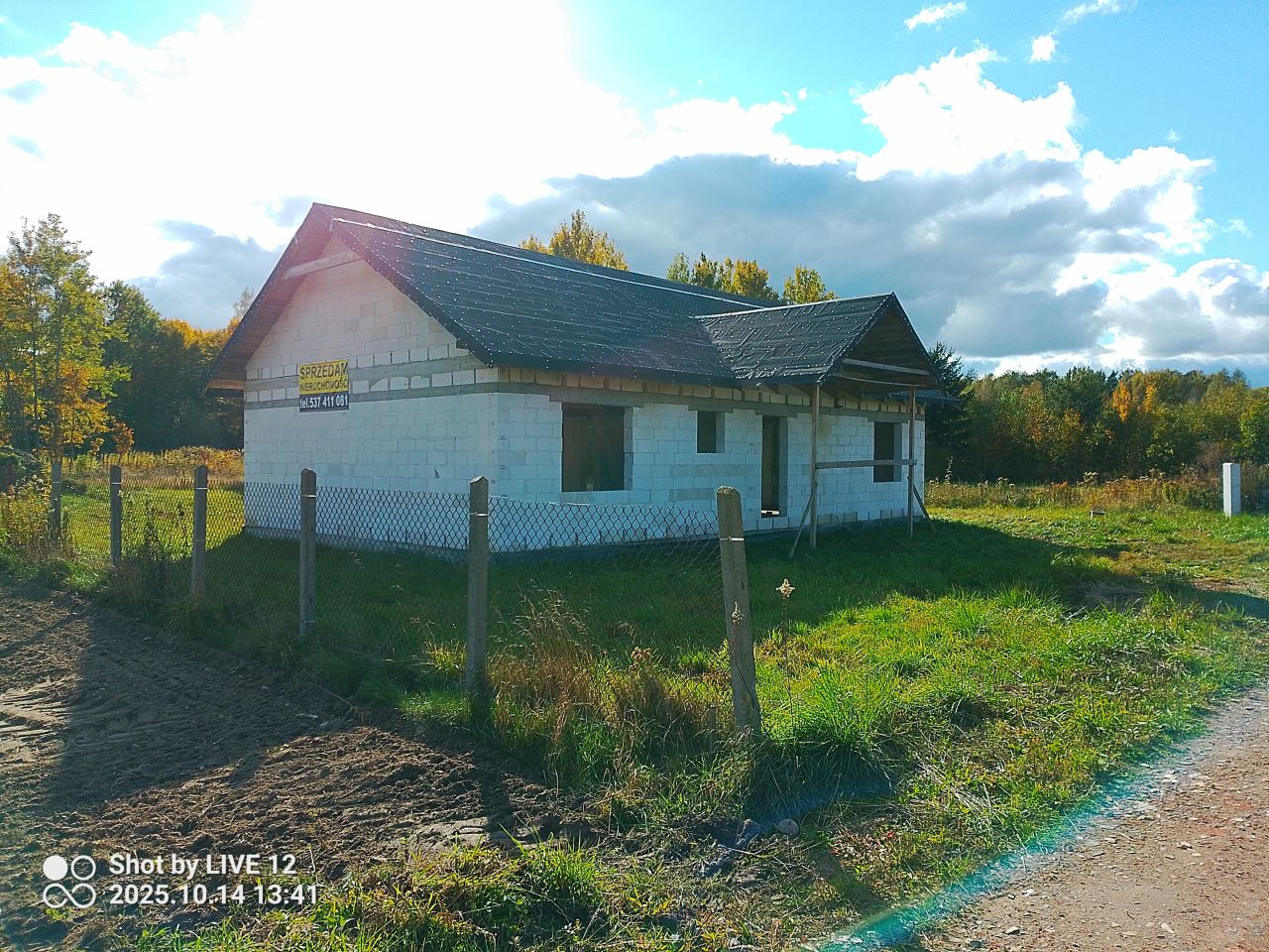 dom wolnostojący, 4 pokoje Cegłów, ul. Wiosenna. Zdjęcie 3