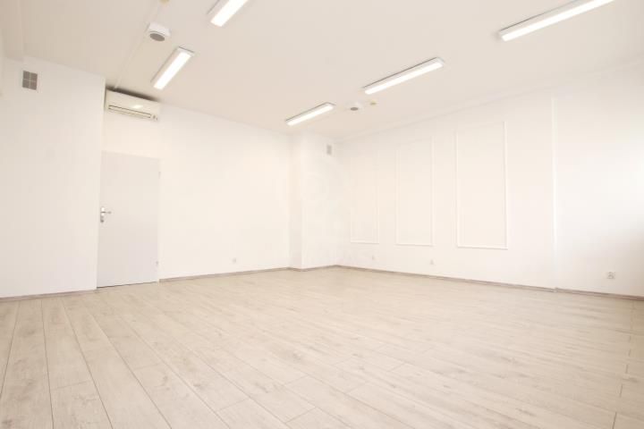 Biuro Wrocław Krzyki, pl. Powstańców Śląskich