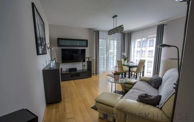 Mieszkanie 3-pokojowe Warszawa Wola, ul. Rogalińska. Zdjęcie 8