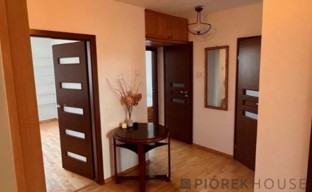 Mieszkanie 3-pokojowe Warszawa Ursynów, ul. Hawajska. Zdjęcie 2