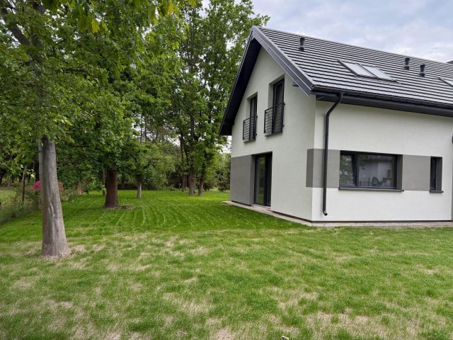 dom wolnostojący, 5 pokoi Złotokłos, ul. 3 Maja. Zdjęcie 3