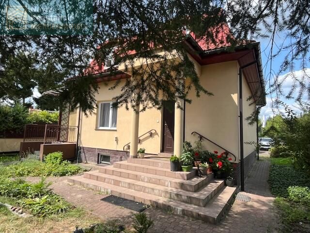 dom wolnostojący, 5 pokoi Konstancin-Jeziorna. Zdjęcie 1