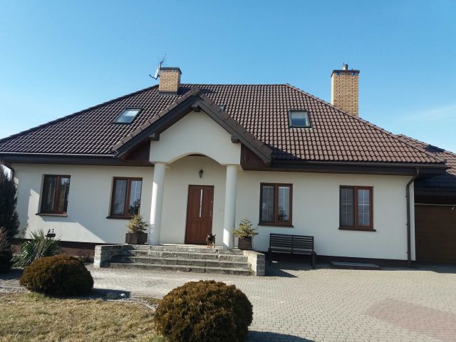 dom wolnostojący, 5 pokoi Zemborzyce Podleśne. Zdjęcie 1