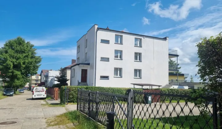 dom wolnostojący, 15 pokoi Jastrzębia Góra