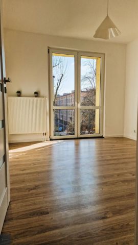 Mieszkanie 2-pokojowe Zabrze, ul. gen. Charlesa de Gaulle'a. Zdjęcie 5