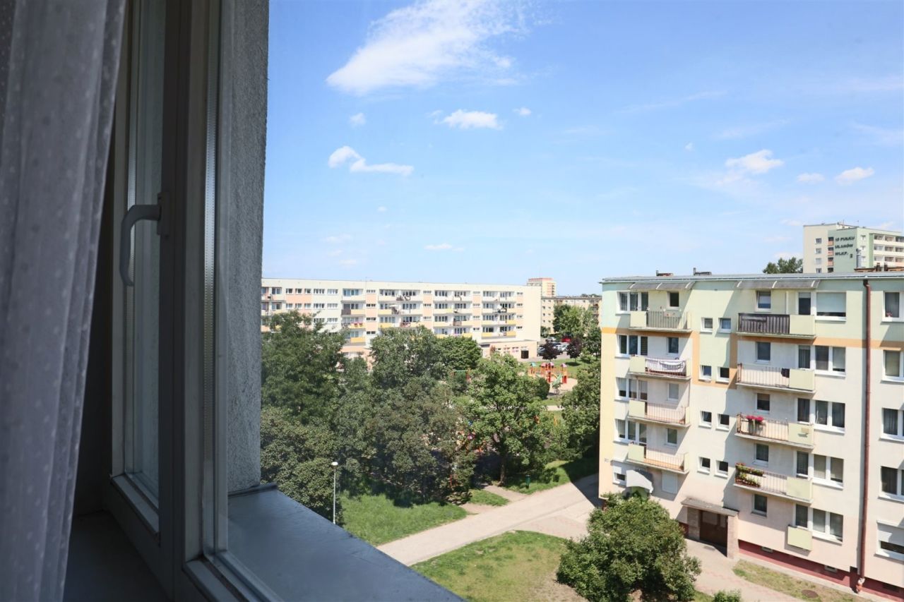 Mieszkanie 3-pokojowe Bydgoszcz Błonie, ul. Romana Dmowskiego. Zdjęcie 1