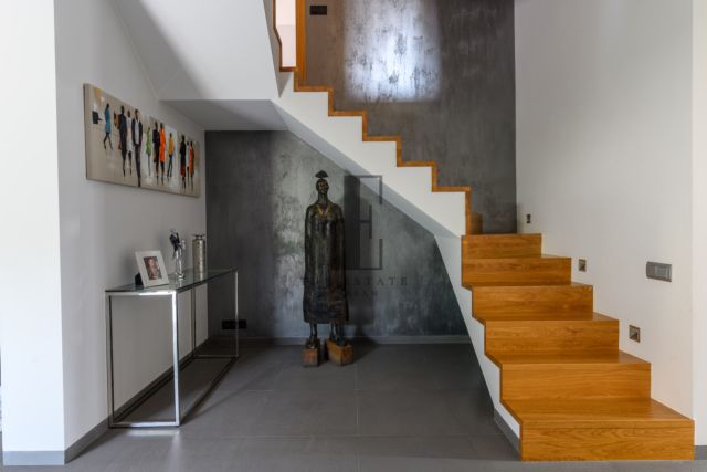 bliźniak, 5 pokoi Warszawa Wawer, ul. Jeziorowa. Zdjęcie 1