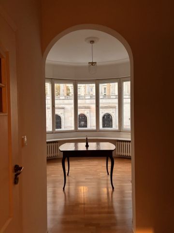 Mieszkanie 1-pokojowe Warszawa Śródmieście. Zdjęcie 1