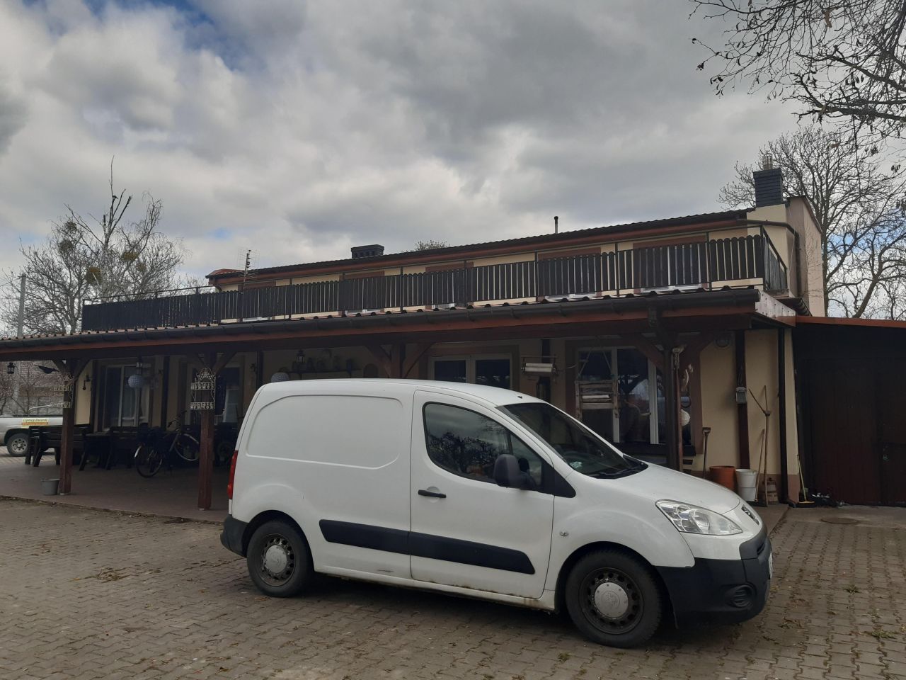 dworek, 12 pokoi Radzimowice. Zdjęcie 3