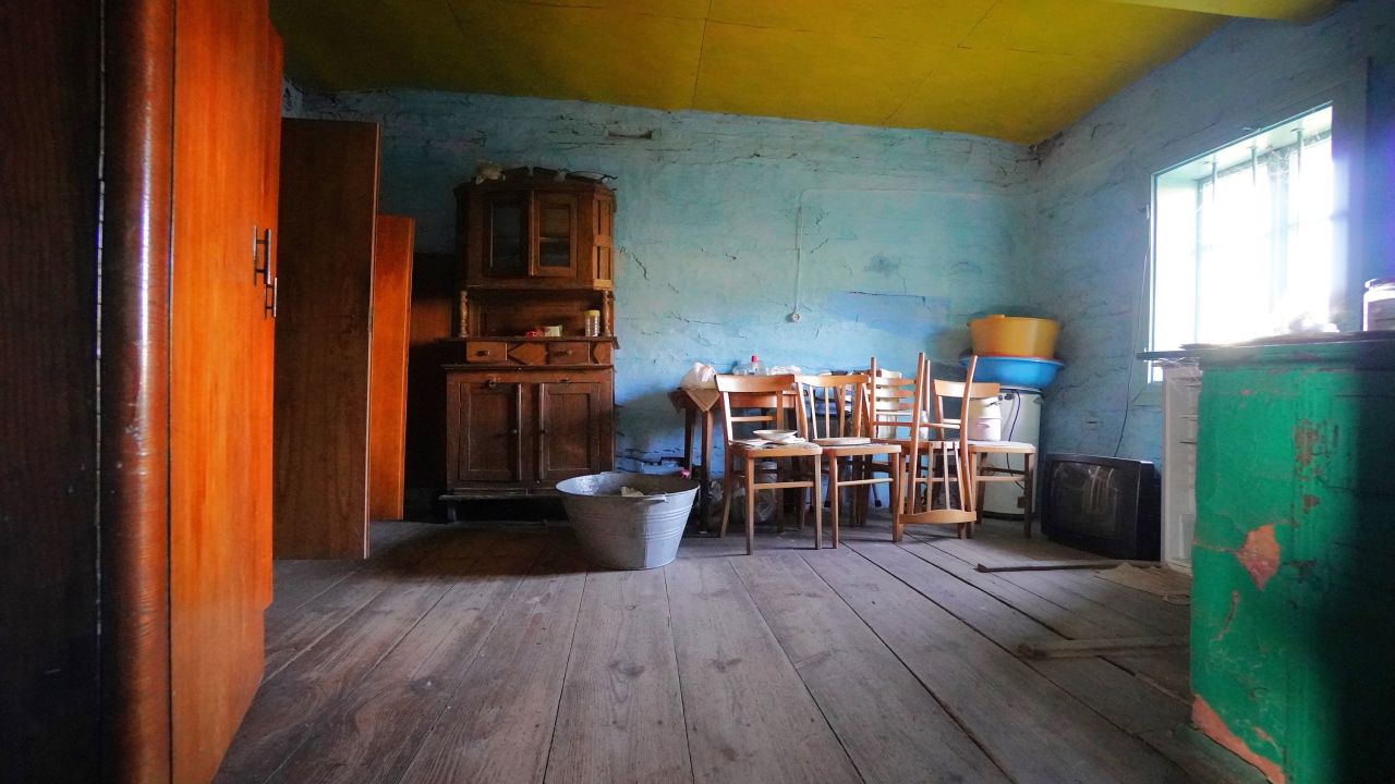 dom wolnostojący, 2 pokoje Ciężkowice. Zdjęcie 5