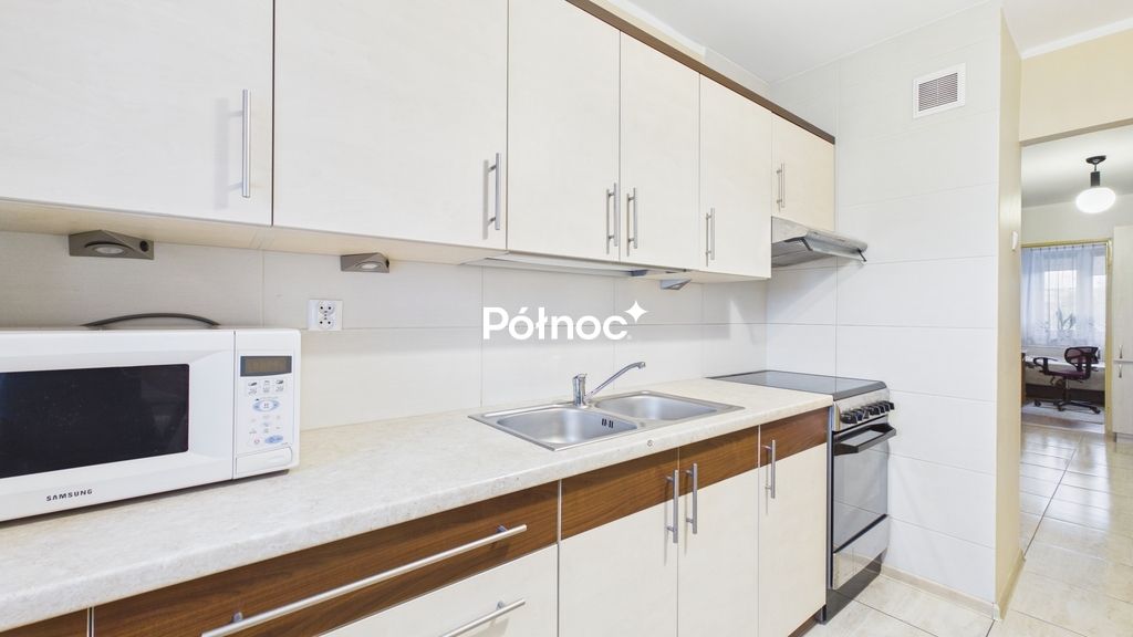 Mieszkanie 4-pokojowe Łomża, ul. Przykoszarowa. Zdjęcie 2