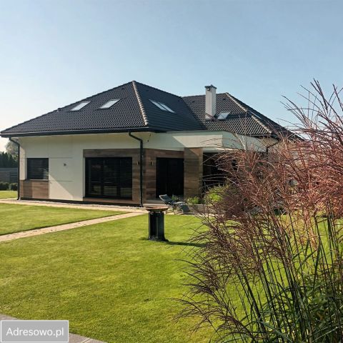 dom wolnostojący, 5 pokoi Rozgarty, ul. Zielona Polana. Zdjęcie 1