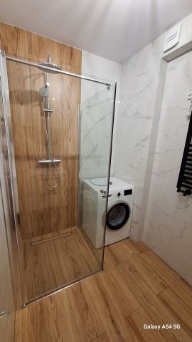 Mieszkanie 3-pokojowe Sierakowice. Zdjęcie 1