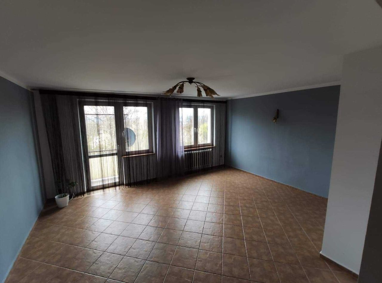 Mieszkanie 3-pokojowe Ostrowiec Świętokrzyski, ul. Polna. Zdjęcie 3