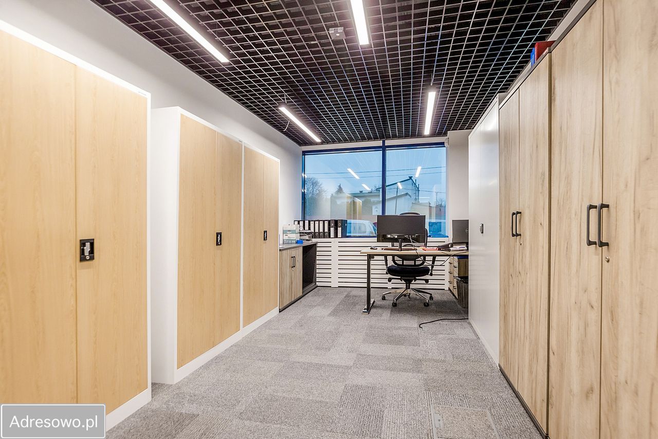 Biuro Warszawa Włochy, ul. Muszkieterów. Zdjęcie 9