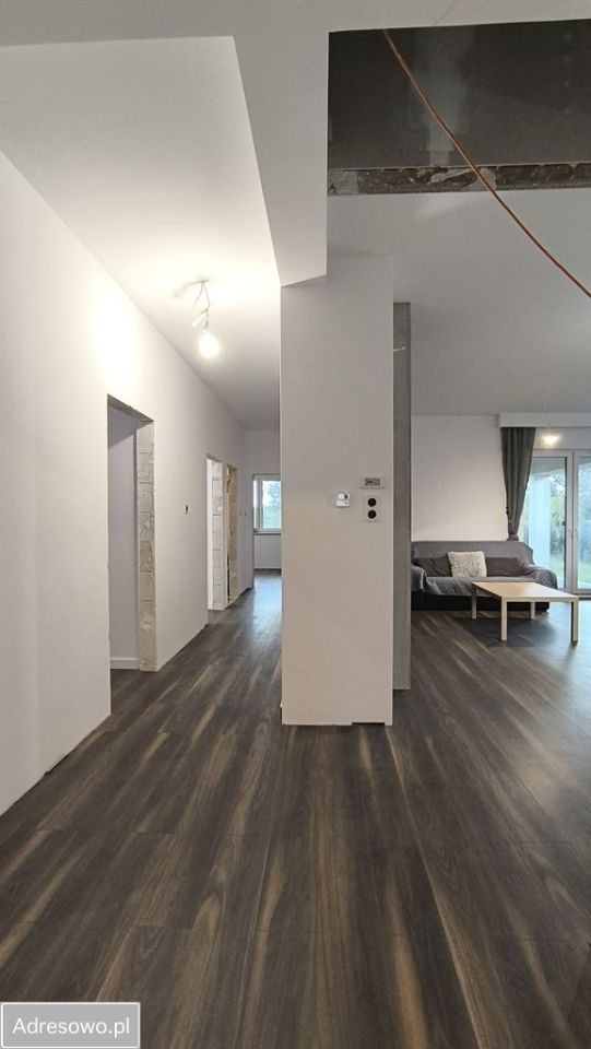 dom wolnostojący, 5 pokoi Jachranka. Zdjęcie 15