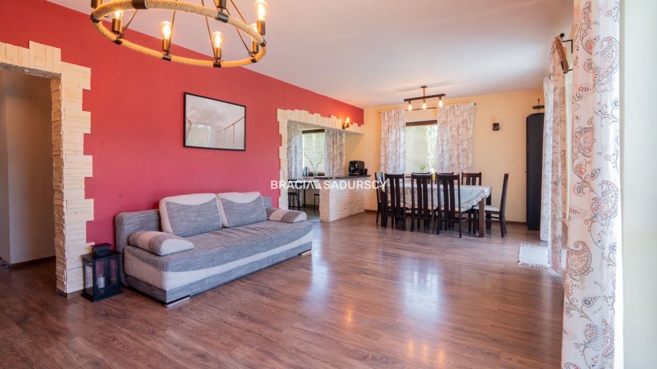 dom wolnostojący, 5 pokoi Wolica. Zdjęcie 3