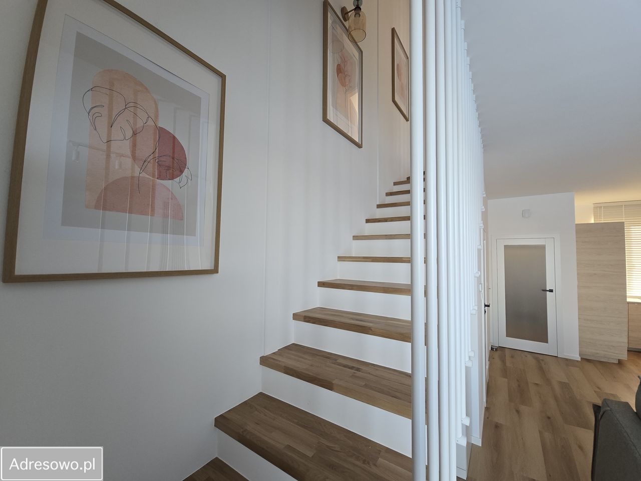 dom szeregowy, 4 pokoje Krępa. Zdjęcie 5