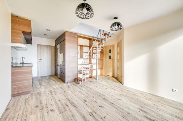 Mieszkanie 3-pokojowe Reda, ul. Leśna. Zdjęcie 2