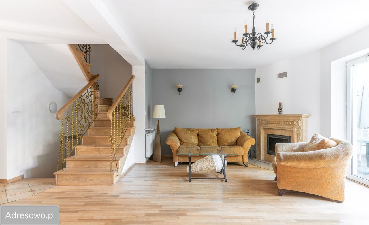 dom szeregowy, 7 pokoi Warszawa Stara Miłosna, ul. Szmaragdowa. Zdjęcie 2