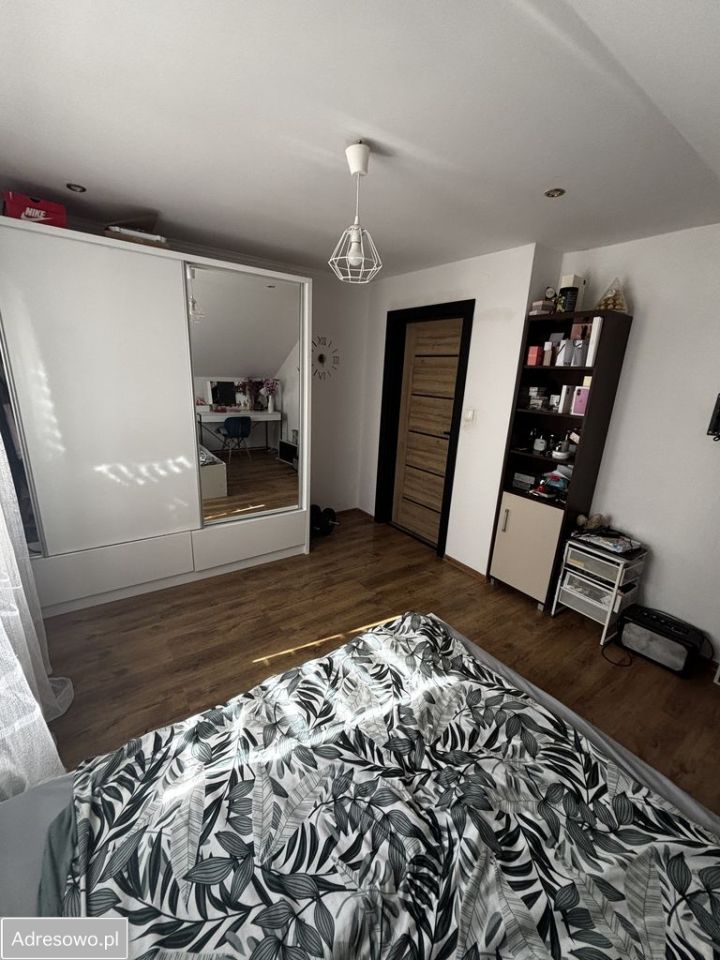 dom wolnostojący, 5 pokoi Surochów. Zdjęcie 18