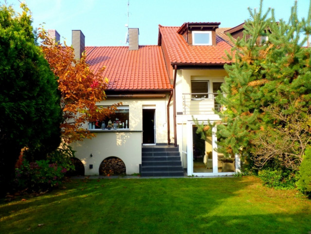dom szeregowy Gniezno Dalki, ul. Słowiańska. Zdjęcie 1